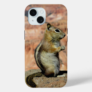 金のマントルの地面リス iPhone 15ケース