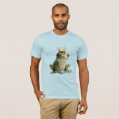 金の王冠をかぶったかわいいカエル王子 Tシャツ (正面フル)