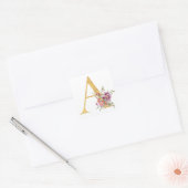 金の花飾りの付いたAの文字 スクエアシール (封筒)