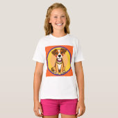 金の鎖を付けた愛らしいキャラクターの犬 Tシャツ (正面フル)