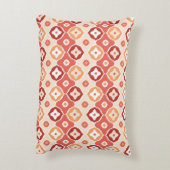 金イカットの幾何学的なパターン アクセントクッション (裏面(縦))