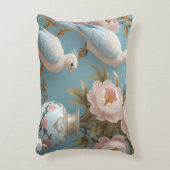 金エレガントの枝に白い鳥と牡丹 アクセントクッション (正面(垂直))