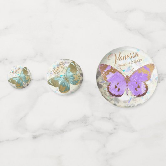 金エレガントの蝶の名パーソナライズされた前日付 コンフェッティ (裏面)