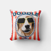 金カスタムパーソナライズされた金取得愛国旗 クッション (正面)