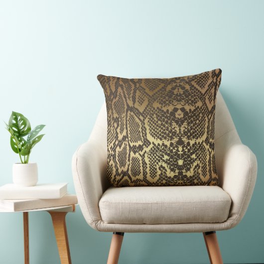 金コンテンポラリー色の黒Pythonのヘビの皮 クッション (椅子)