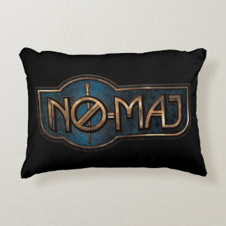 金ゴールドおよび大理石NO-MAJ™バッジ アクセントクッション