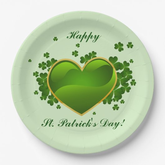 金ゴールドでトリミングされた緑のハートとシャムロック ペーパープレート (正面)