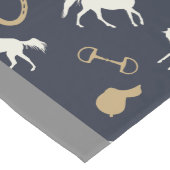 金ゴールドとアイボリー英語の馬のパターン ロングテーブルランナー (コーナー)