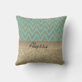 金ゴールドとティール（緑がかった色）の山形の輝き クッション (裏面)