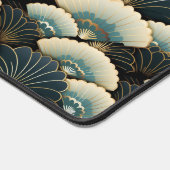 金ゴールドとパターン（の模様が）あるティール（緑がかった色）日本のフインスパイアン・モチーフ デスクマット (コーナー)