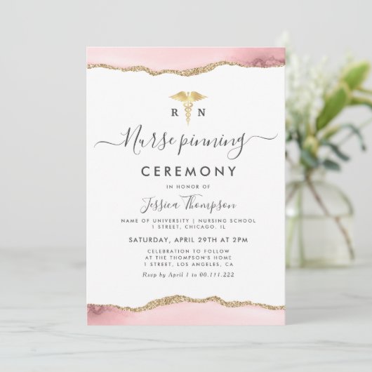 金ゴールドとピンクのナースのピン留め式 招待状 (スタンド正面)