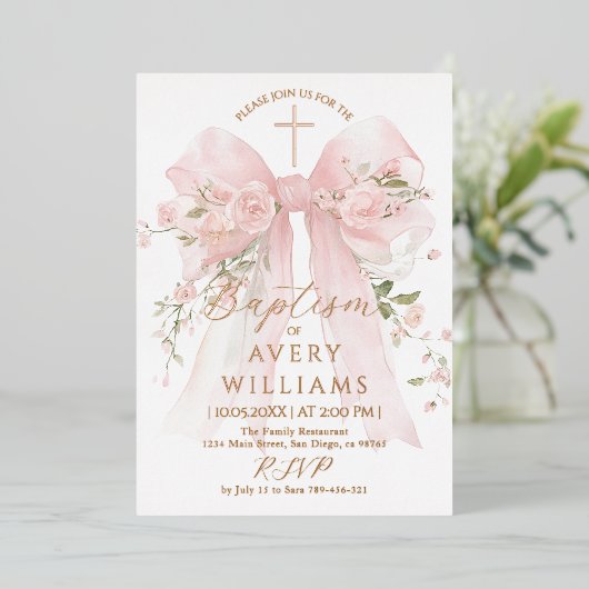 金ゴールドとピンクのフローラボーイバプテスマエレガント 箔招待状 (立ち正面)