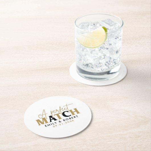 金ゴールドとブラックパーフェクト結婚マッチの贈り物 ラウンドペーパーコースター (インサイチュ)