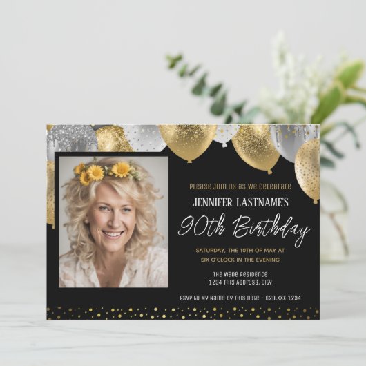 金ゴールドとブラック90誕生日フォト招待状 招待状 (スタンド正面)