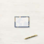 金ゴールドとブルーワールドマップ ポストイット (デスク上)