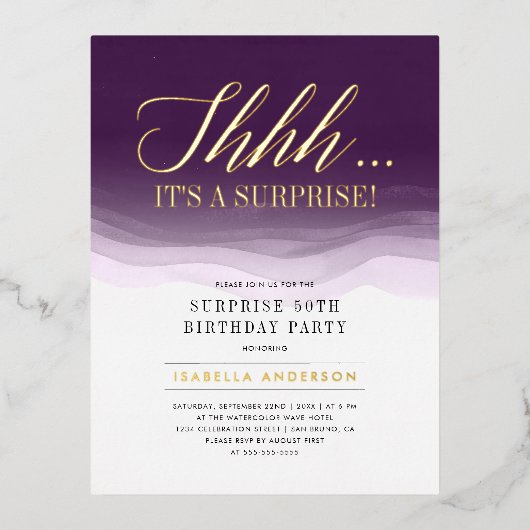 金ゴールドと紫王室の水色サプライズ誕生日 箔招待状ポストカード (正面)