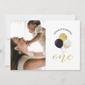 金ゴールドと黒のバルーン |男の子1歳の誕生日パーティー 招待状 (正面)