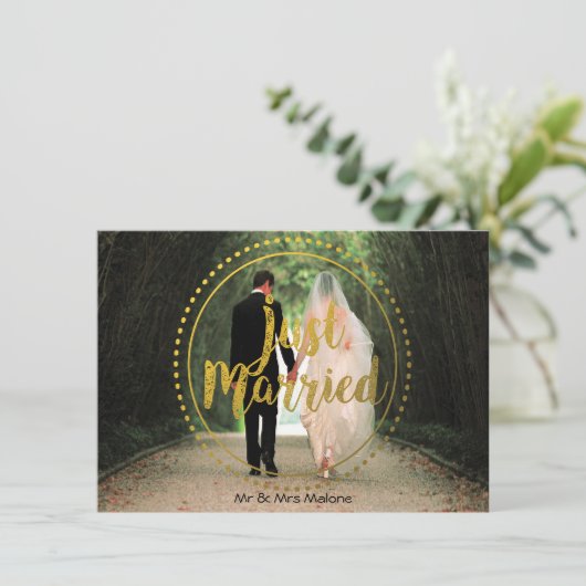 金ゴールドのたった今結婚しましたの写真|のポストの結婚式のブランチ 招待状 (スタンド正面)