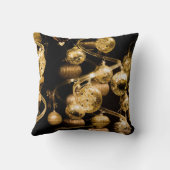 金ゴールドのつまらないものおよび螺線形パターン クッション (裏面)