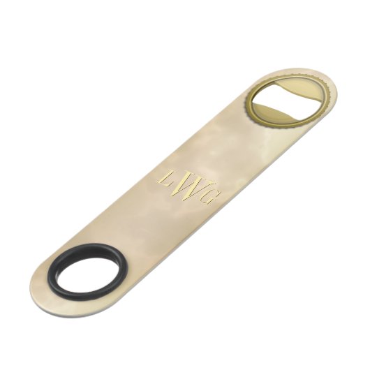 金ゴールドのばら色の大理石およびビンの王冠のモノグラム スピード栓抜き (正面アングル)