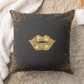 金ゴールドのグリッターおよび金ゴールドの唇を搭載する黒 クッション (ブランケット)