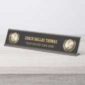 金ゴールドのサッカーのコーチ デスクネームプレート (正面)