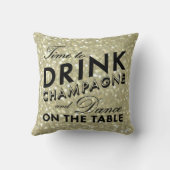 金ゴールドのシャンペンの枕を飲む時間 クッション (裏面)