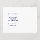 金ゴールドのスノーフレークブルー冬の結婚式の日付を保存 案内ポストカード (裏面)