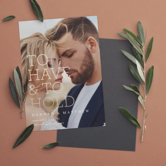 金ゴールドのタイポグラフィモダンを持つ結婚 セーブザデート