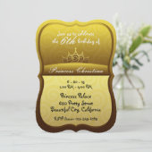 金ゴールドのプリンセスの王冠のらせん状の誕生日 招待状 (スタンド正面)