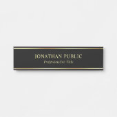 金ゴールドの一流の文字のモダンでエレガントで黒いテンプレート サインプレート (正面)