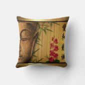 金ゴールドの仏の緑の葉及び赤い花 クッション (裏面)