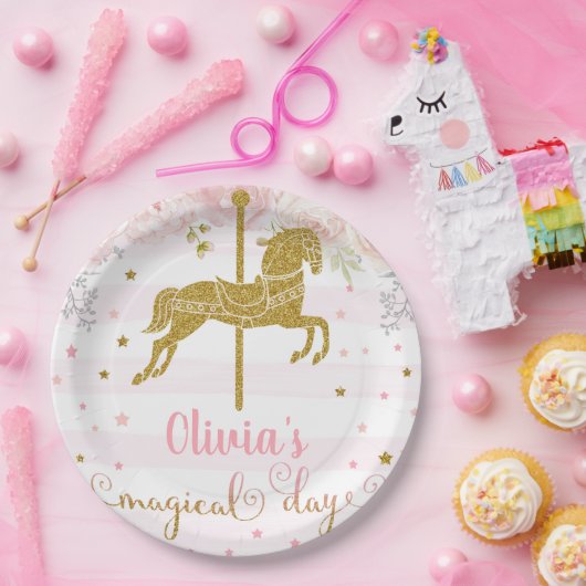 金ゴールドの女の子の誕生日カスタマイズ紙プレート。 ペーパープレート (パーティー)