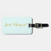 金ゴールドの新婚旅行旅行荷物のラベルのたった今結婚しました ラゲッジタグ (正面横)
