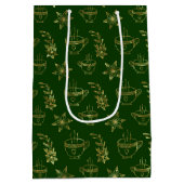 金ゴールドの緑のクリスマスシンボルのシームレスなパターン ミディアムペーパーバッグ (裏面)