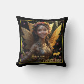 金ゴールドの翼のコーヒーの妖精 クッション (正面)