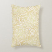 金ゴールドの花柄の葉パターン アクセントクッション (正面(垂直))