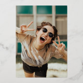 金ゴールドはっきりしたモダンタイポグラフィ30歳パーティー 箔招待状 (裏面)