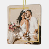 金ゴールドは私たちの初めてのクリスマスの写真を囲んだ セラミックオーナメント (左)