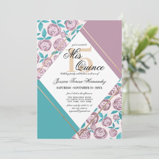 金ゴールドほこりっぽいピンクの花の水色Mis Quince 招待状 (スタンド正面)