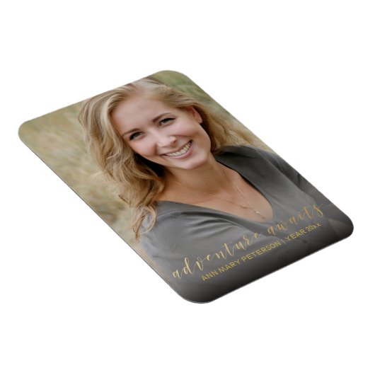 金ゴールドアドベンチャーが卒業写真マグネットを待つ マグネット (右側)