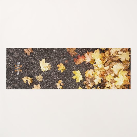 金ゴールドイエローメープル秋葉のアスファルトモノグラム ヨガマット (正面(横))