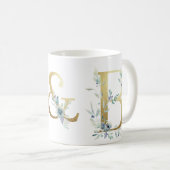 金ゴールドイニシャル、青い葉のカップルのマグカップ コーヒーマグカップ (正面右)