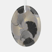 金ゴールドエレガントイチョウ、ヴィンテージの背景。 ガラスオーナメント (正面左)