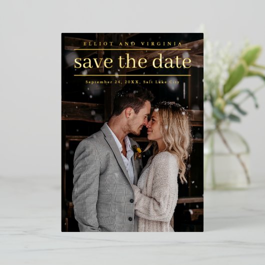 金ゴールドエレガントモダンな結婚式の写真日付を保存 箔招待状 (立ち正面)