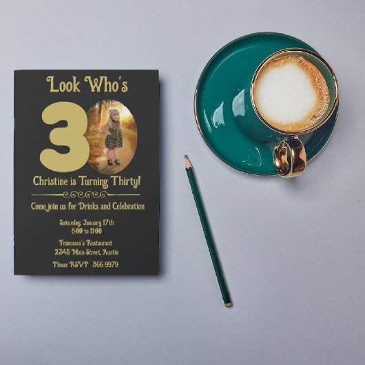 金ゴールドオン黒と写真30th誕生日招待状 招待状