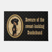 金ゴールドオーバルダックスシュントポートレート(黒とタン) ドアマット (正面)