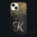金ゴールドカスタムグリッターブラックスパークルモノグラム iPhone 14ケース<br><div class="desc">ブラックのブラシ付きエレガントメタリック背景に金ゴールドかわいらしグリッターを搭載したトレンディーの電話ケースきらめくデザインを簡単にパーソナライズ。</div>