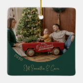 金ゴールドカスタムグリーンのミニマリストArchファミリー写真 セラミックオーナメント (裏面)