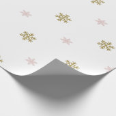 金ゴールドグリッターとピンクの雪片（白いクリスマス） ラッピングペーパー (角)
